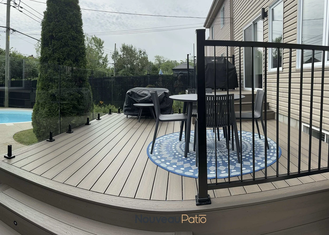 Nouveau patio composite rampes verre laval rive nord 3