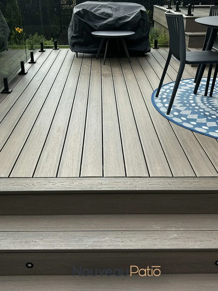 Nouveau patio composite rampes verre laval rive nord 6 Nouveau patio composite rampes verre laval rive nord 6