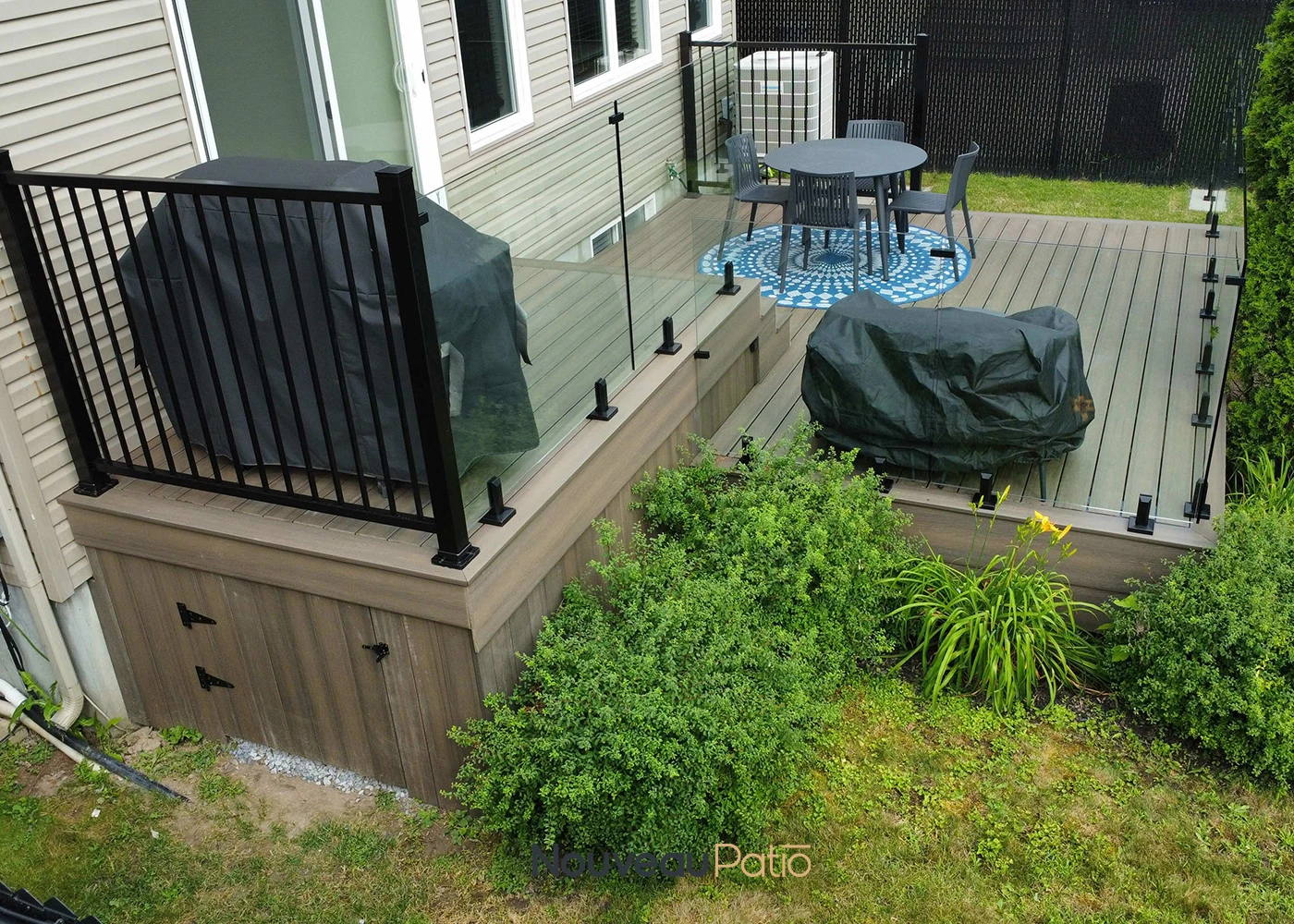 Nouveau patio composite rampes verre laval rive nord 7