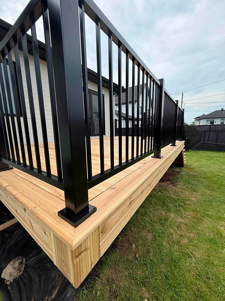 construction-patio-bois-saint-jacques-cedre-rouge 2