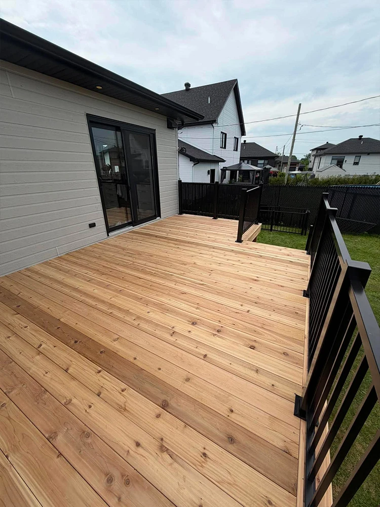 construction-patio-bois-saint-jacques-cedre-rouge 5